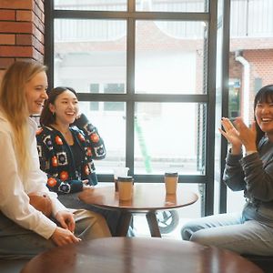 Camera solo per donne comune